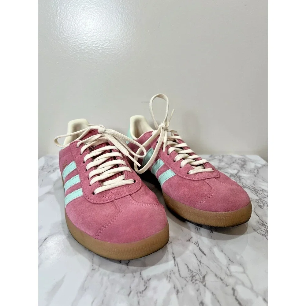 Adidas Womens Suede Gazelles Sneakers Shoes 6 Y2K Classic Streetwear Sporty Pink